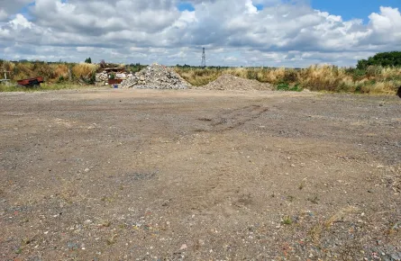 Land - Yard