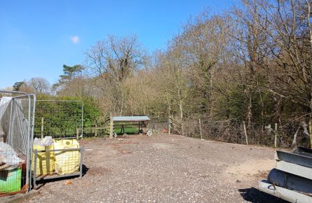 Land - Yard
